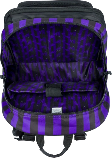 Distribución inteligente con 3 compartimentos y bolsillo para portátil de 15"