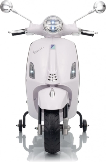 Luces LED y detalles realistas VESPA