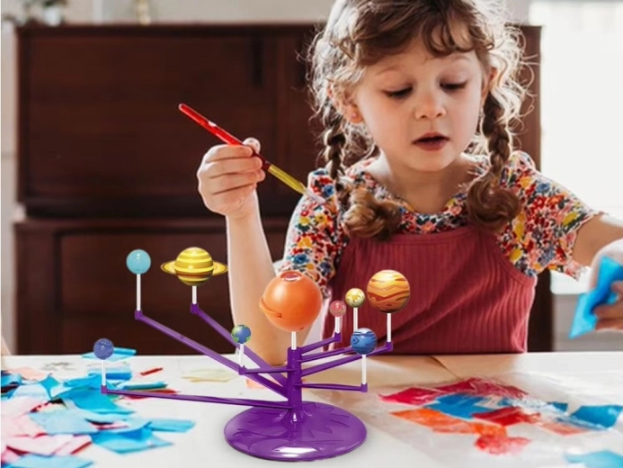 Pinturas y pincel incluidos