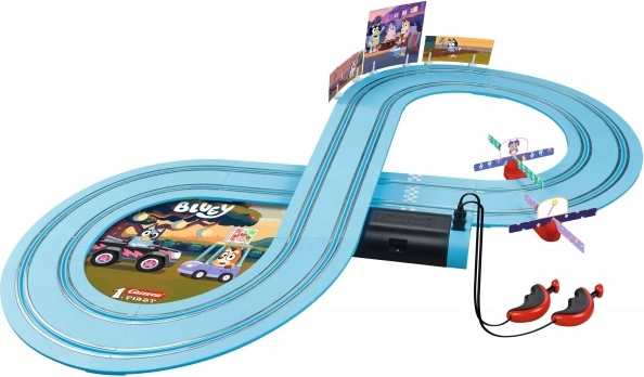 Pista divertida con hélices y motivos de BLUEY