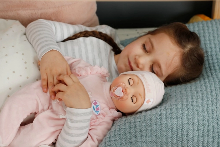 Arrullo para dormir y “gimnasia de bebé”