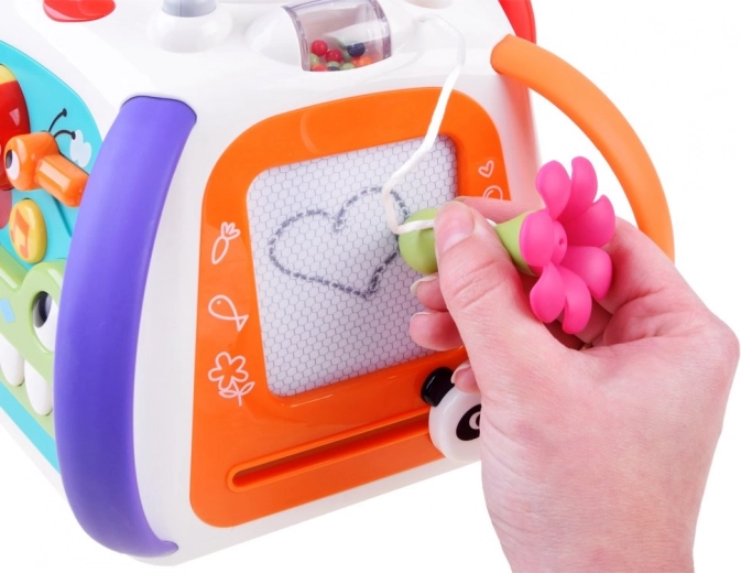 Dibujo en la mini pizarra y animaciones ópticas