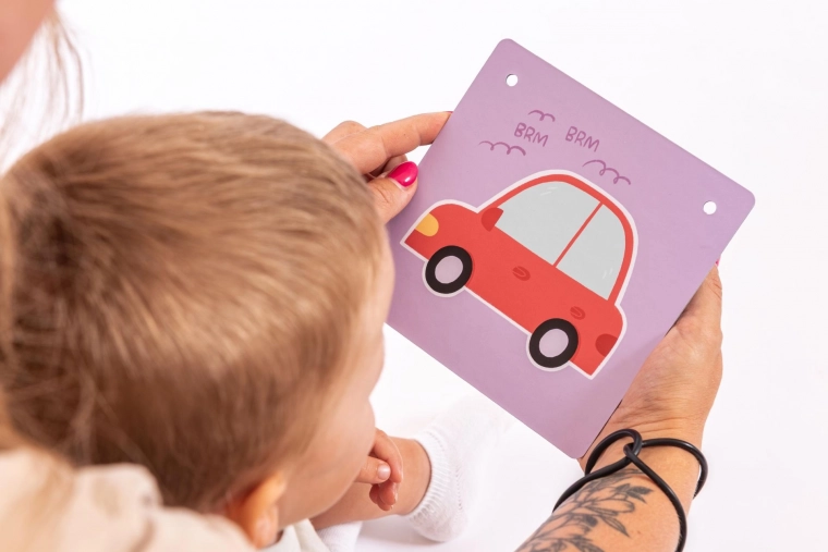 Tarjetas grandes, resistentes y fáciles de agarrar