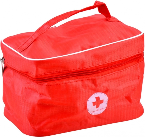 Amplio equipamiento en un botiquín práctico