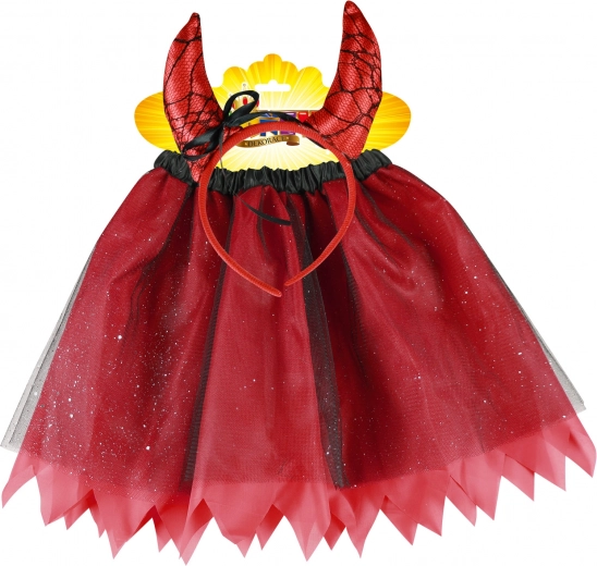 Diadema con cuernos para un look de diablita al instante