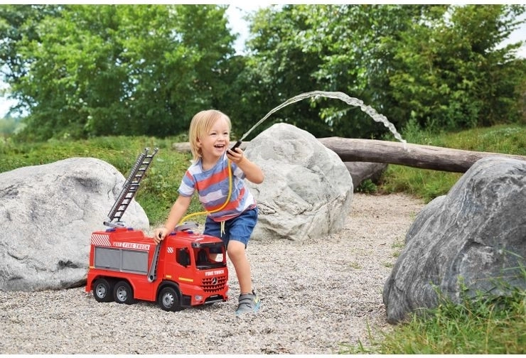 Cañón de agua funcional con gran depósito