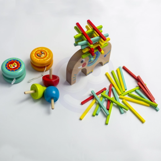 Mikado, peonza y yo-yo en un solo set