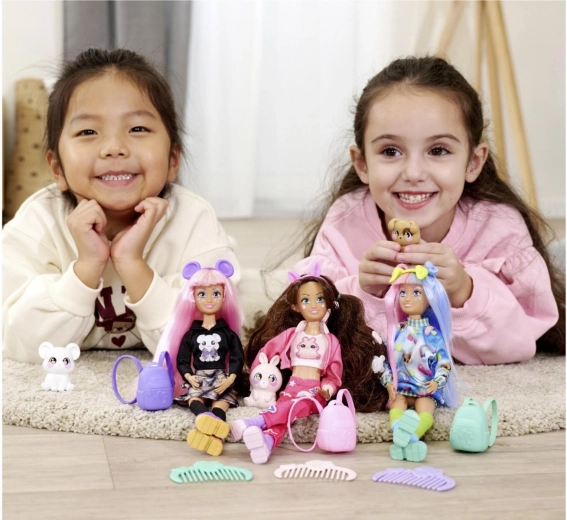 Muñeca articulada y amigo perrito