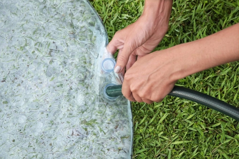 Almohadilla de agua extraíble para un juego refrescante