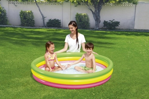 Diversión en el jardín y en casa