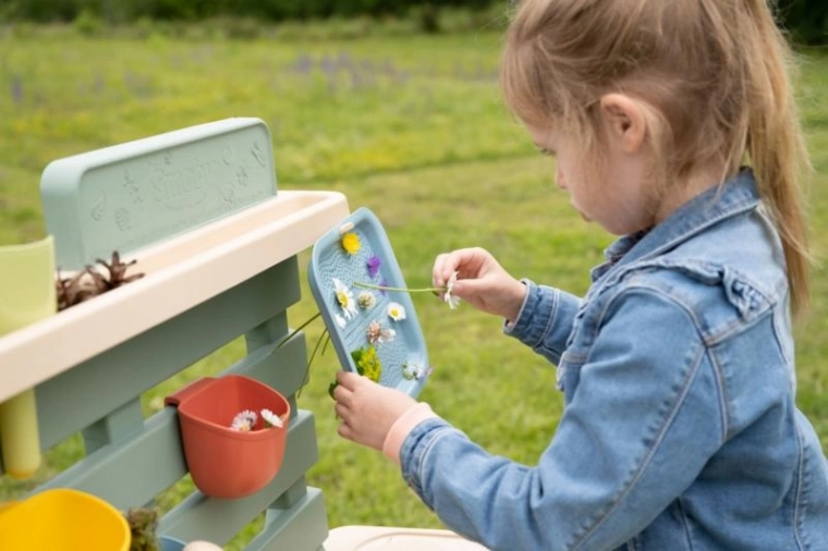 Recipientes extraíbles y espacios de almacenamiento inteligentes