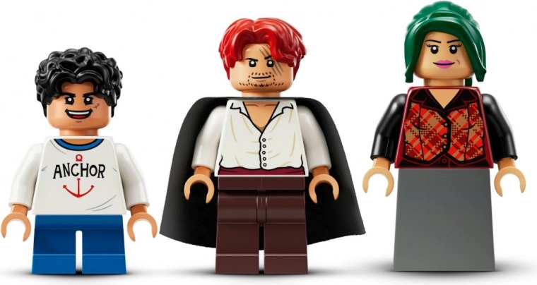 Tres minifiguras: Luffy, Shanks y Makino