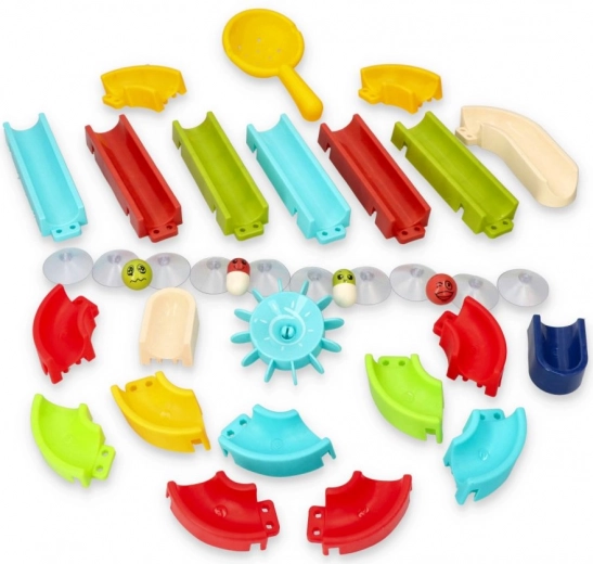 Piezas de colores que fomentan el aprendizaje mediante el juego