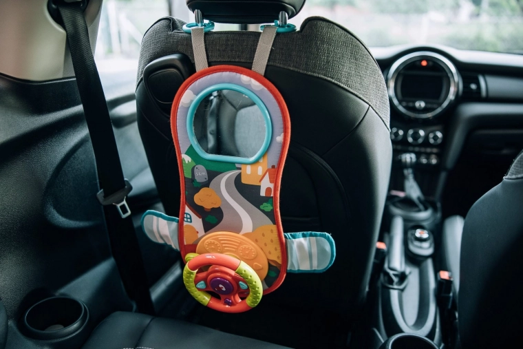 Instalación sencilla en el coche y en el cochecito