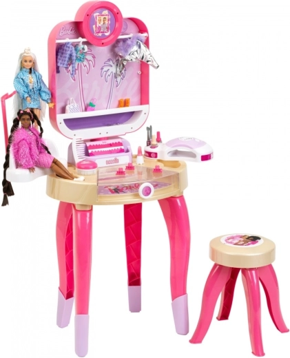 Accesorios abundantes y estantes de almacenamiento inteligentes