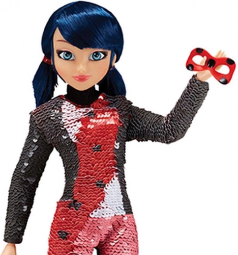 Muñeca articulada para poses de acción