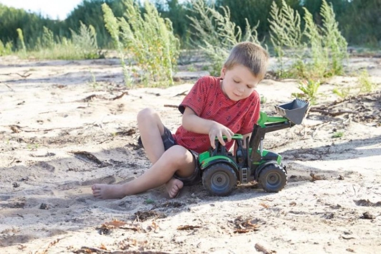 Compañero resistente para arena y jardín
