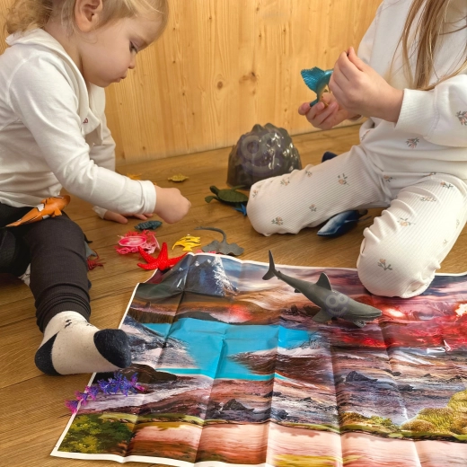 Escena de juego completa con alfombrilla