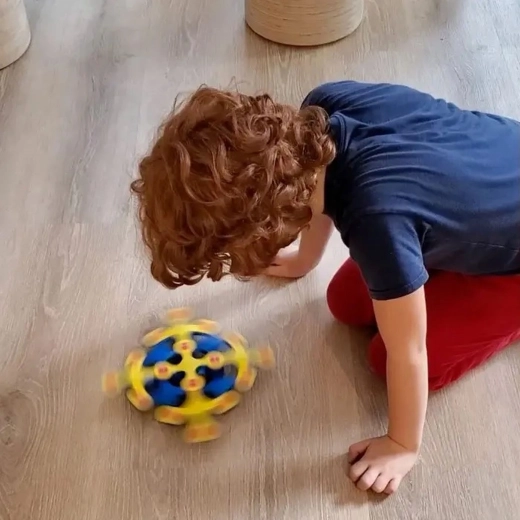 Conectores giratorios para construcciones dinámicas