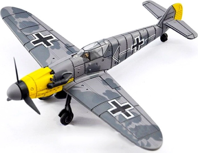 Escala realista 1:48