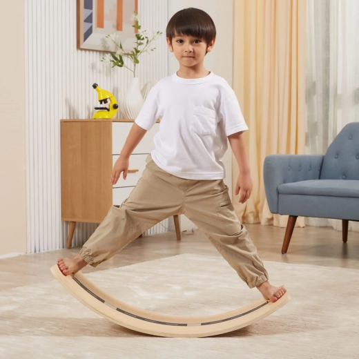 Equilibrio y fuerza mediante el juego natural