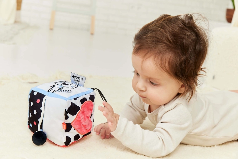 Bolsillo con pelota y espejo seguro