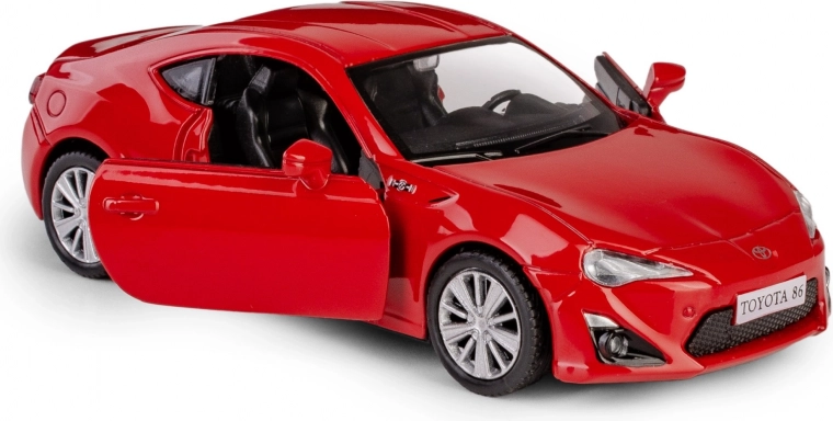 Puertas abatibles e interior detallado