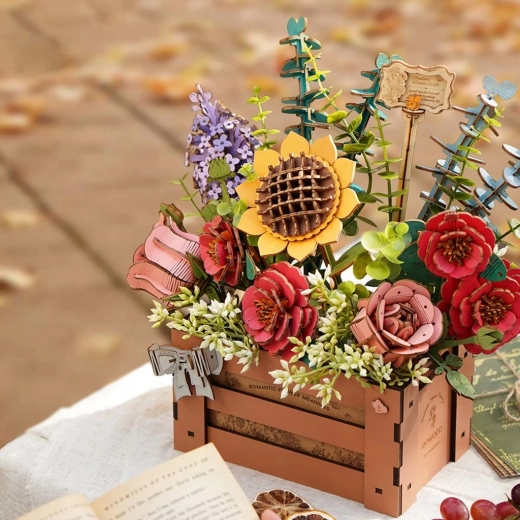 Detalles realistas y simbolismo de las flores