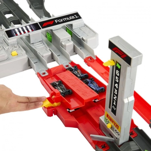 Acelerador de triple carril y puerta de salida