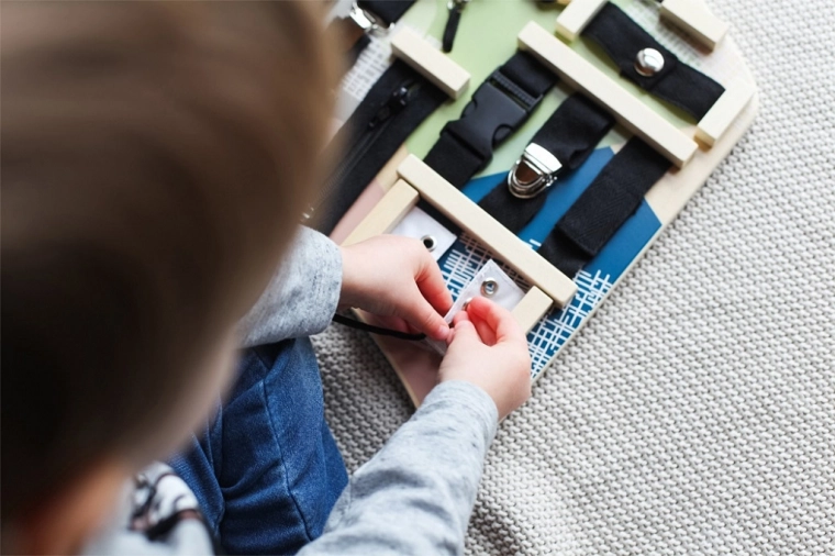 Forma ergonómica y juego cómodo