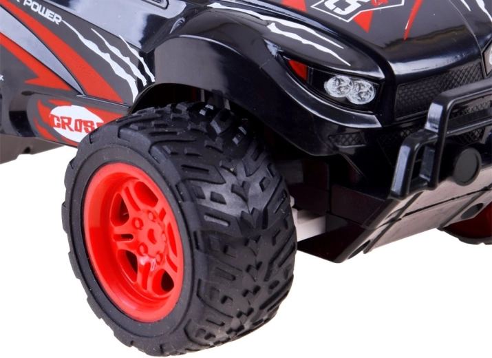 Chasis elevado y ruedas grandes