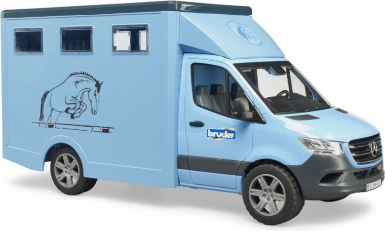 Cabina abatible y ricos detalles