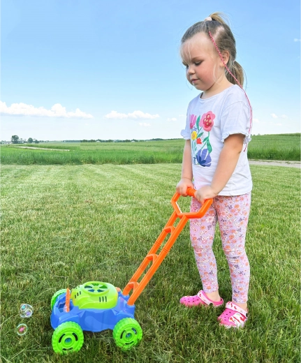 Sonidos realistas y melodía alegre