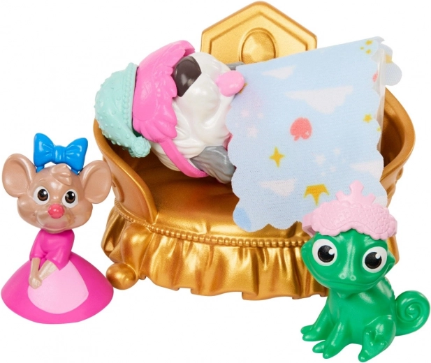 Acogedor dormitorio con camita y mantita