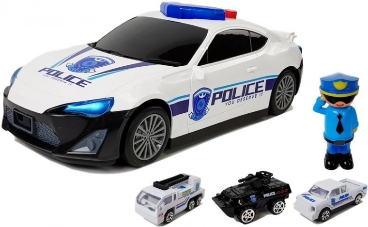 Incluye 3 coches y una figura