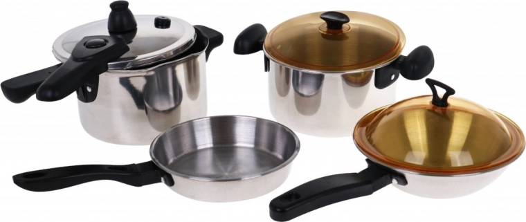 Ollas y sartenes realistas