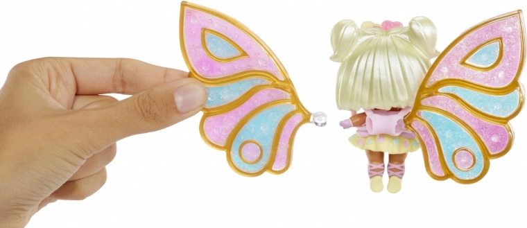 Muñeca adorable con alas desmontables