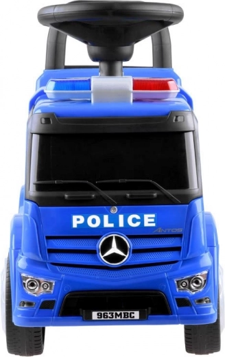 Detalles realistas de Mercedes