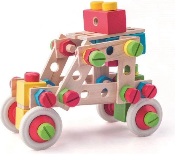 Aprender jugando: combinación de madera y conectores de colores