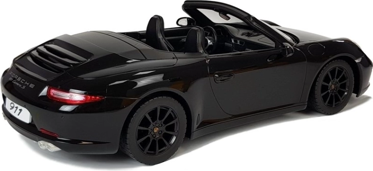 Diseño realista con licencia Porsche