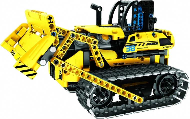 Tres modelos en un solo kit