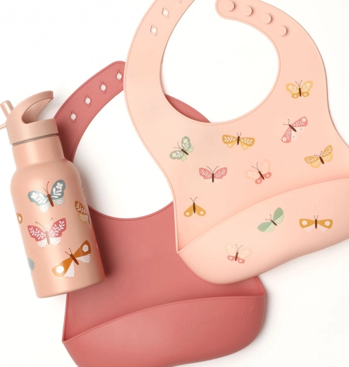 Adorable diseño de mariposas