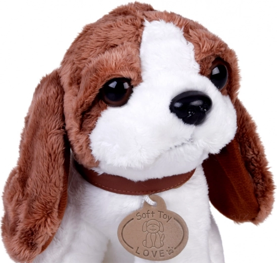 Peluche suave y detalles realistas