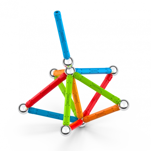 Construcción creativa con imanes de colores