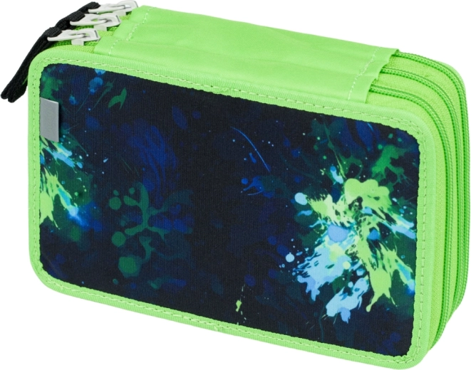 Diseño de tres pisos espacioso