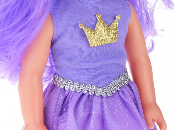 Vestido brillante con corona dorada