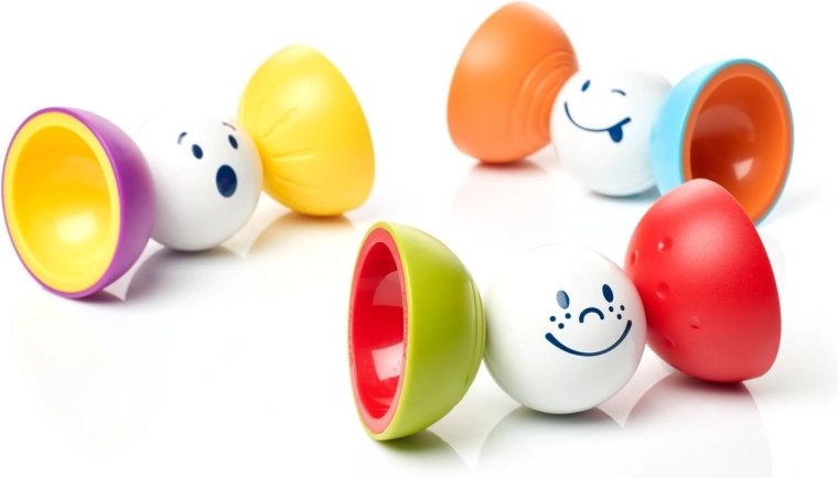 Caritas juguetonas y aprendizaje de colores