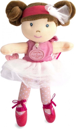 Ropa y accesorios elaborados con detalle