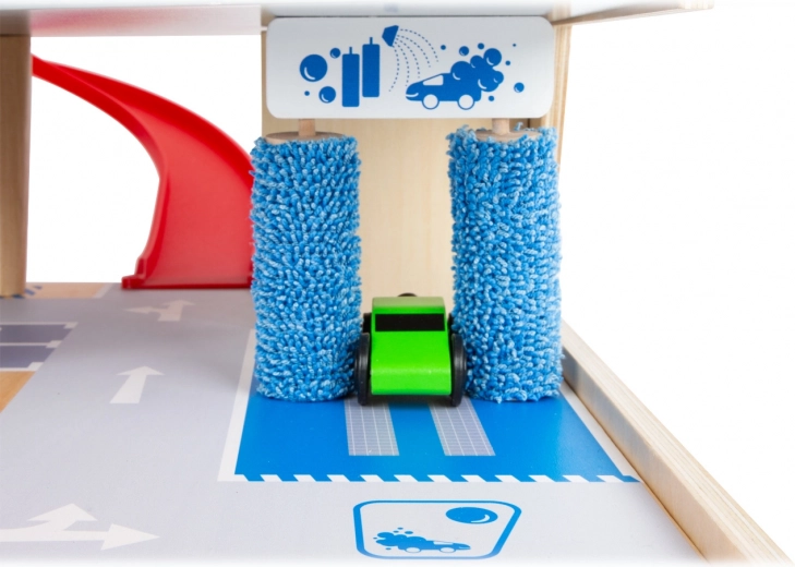 Lavadero con cepillos y vallado de seguridad