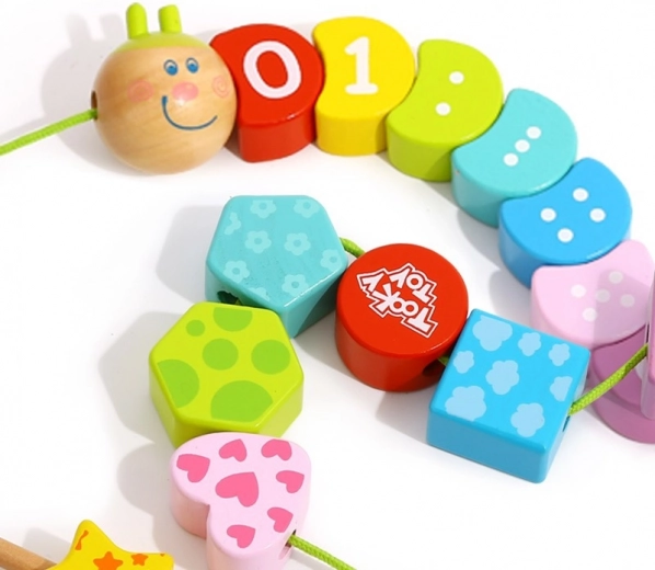 Una oruga alegre llena de fantasía